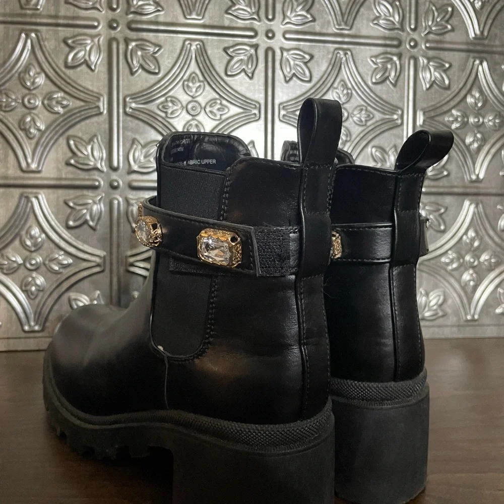 Black Platform Embellished Boots - Picture 4 of 7
